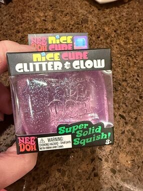 NeeDoh Nice Cube Glitter & Glow Purple Super Solid Squish